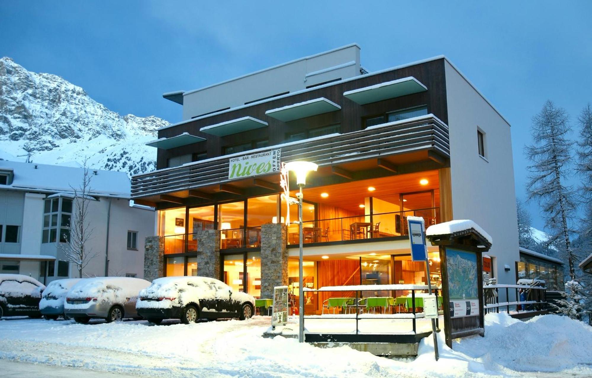 Bed & Breakfast Hostel Nives Зольда Экстерьер фото
