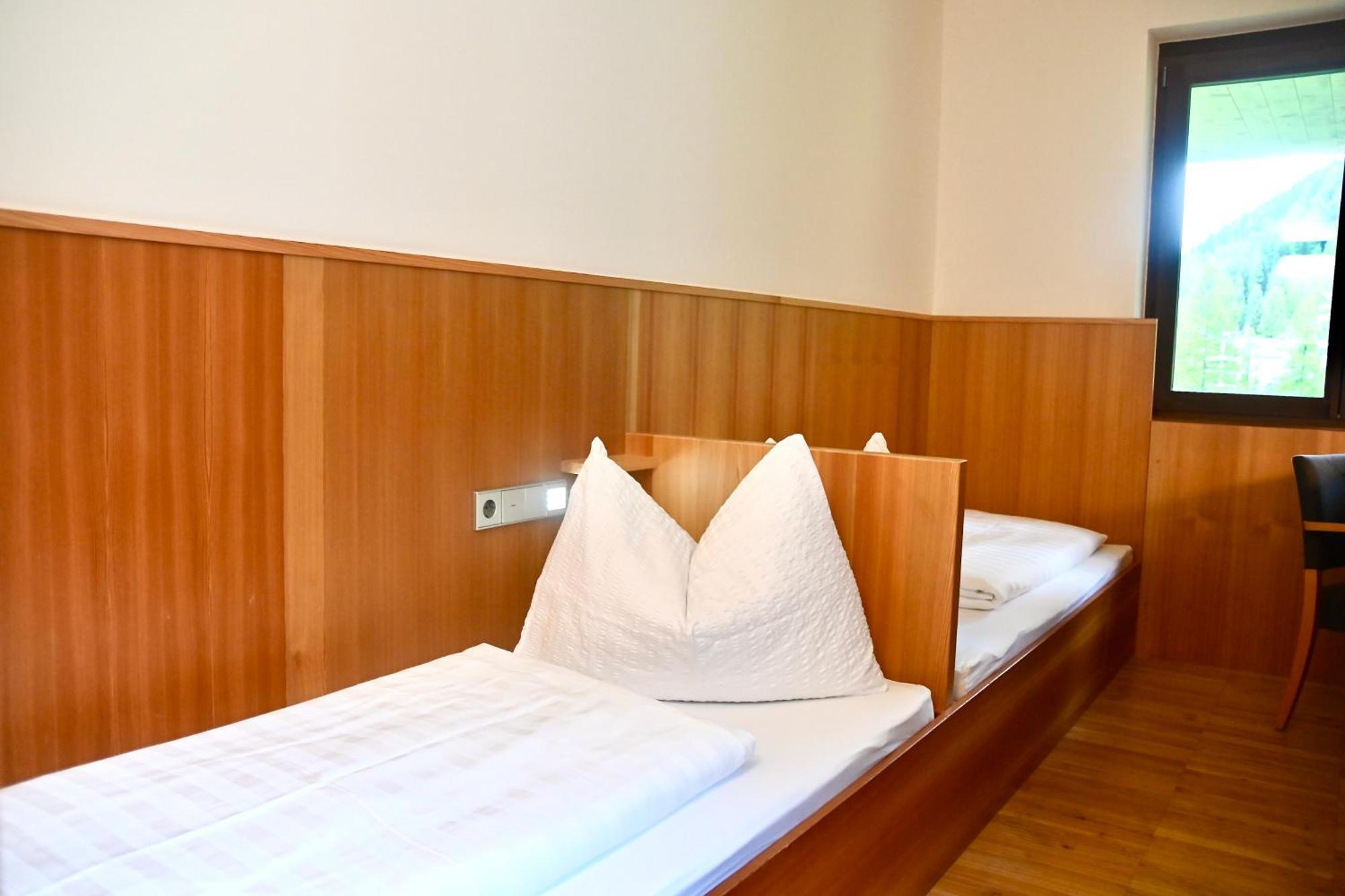 Bed & Breakfast Hostel Nives Зольда Экстерьер фото